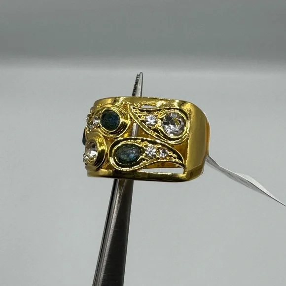 14k Blue Topaz Band - Picture 6 of 10